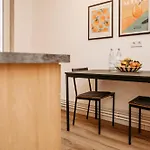 Daire Staysimplyhaven - Modernes City-apartment, King-size Bett, 55