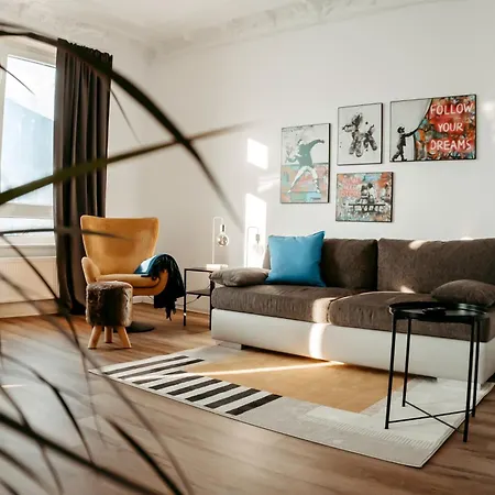 Staysimplyhaven - Modernes City-apartment, King-size Bett, 55