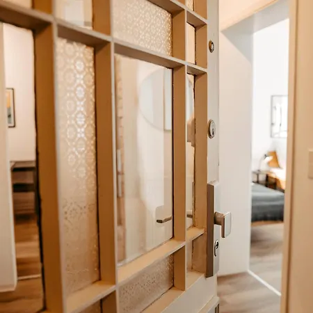 Staysimplyhaven - Modernes City-apartment, King-size Bett, 55