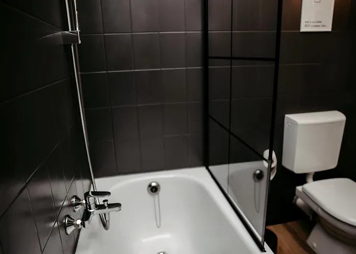 Staysimplyhaven - Modernes City-apartment, King-size Bett, 55