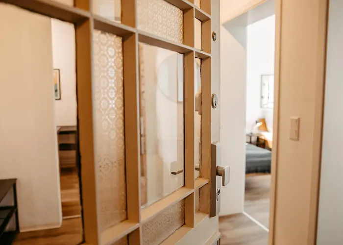 Staysimplyhaven - Modernes City-apartment, King-size Bett, 55